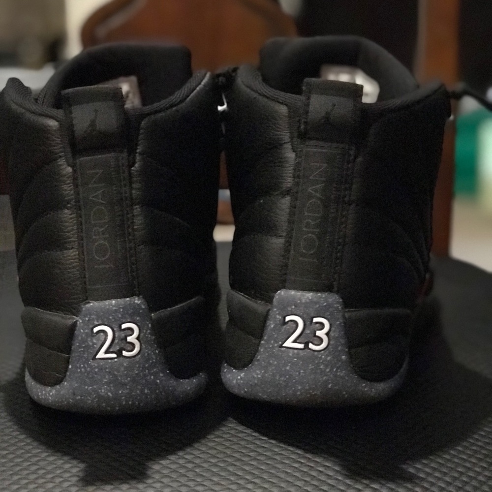 Jordan 12 Retro Utility